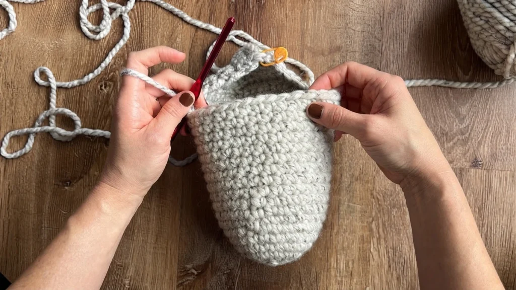 Basic Crochet Stocking - Free Pattern - crochet detail