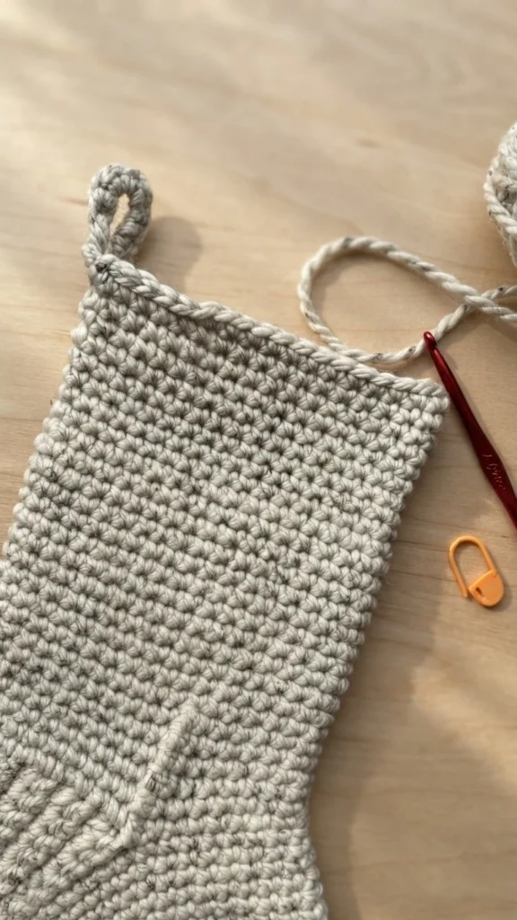 Basic Crochet Stocking - Free Pattern - crochet detail