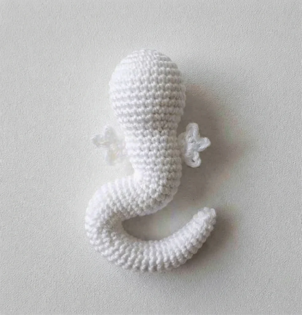 FREE Ghost Worry Worm Crochet Pattern [Not-So-Spooky!] - crochet detail