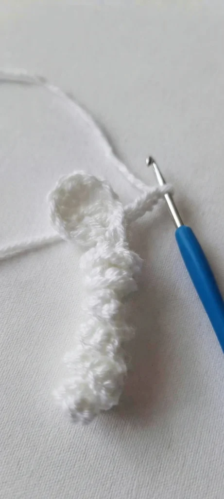 FREE Ghost Worry Worm Crochet Pattern [Not-So-Spooky!] - crochet detail