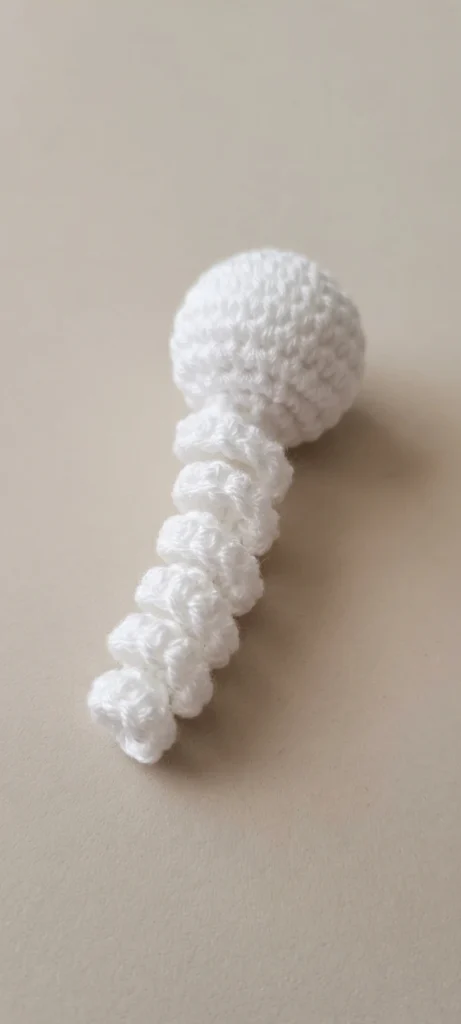FREE Ghost Worry Worm Crochet Pattern [Not-So-Spooky!] - crochet detail