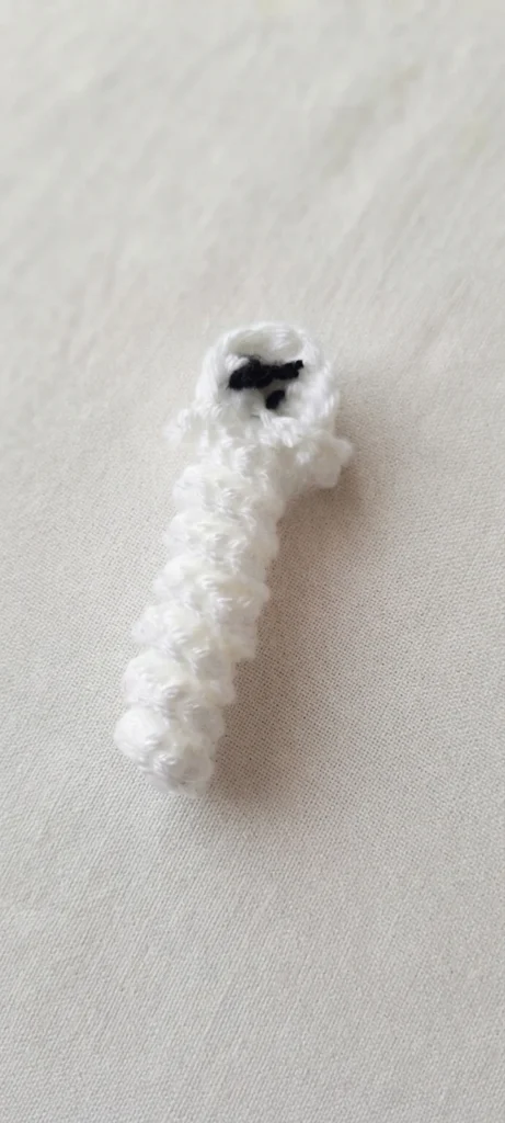 FREE Ghost Worry Worm Crochet Pattern [Not-So-Spooky!] - crochet detail